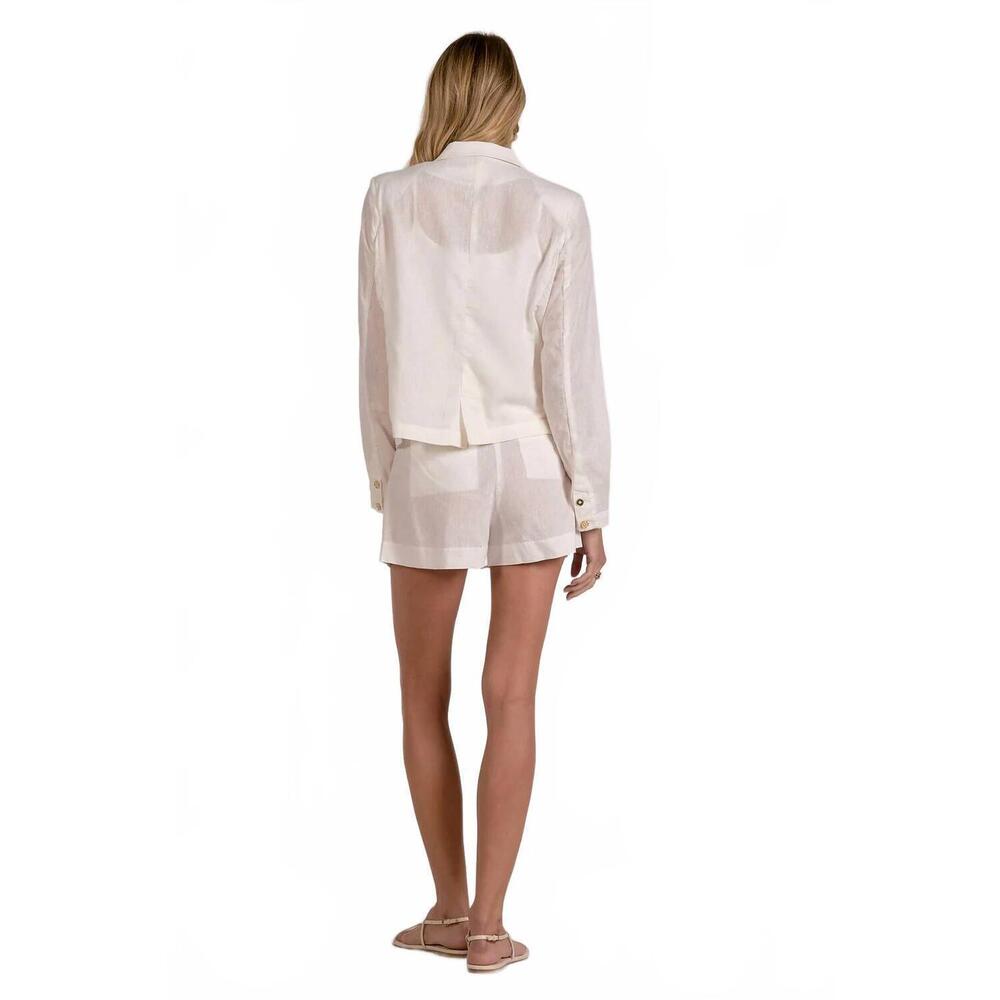 NEW ELAN tailored short in white - Picture 3 of 4
